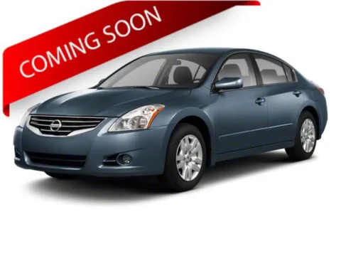Red 2010 Nissan Altima 2.5 S for sale in Columbus, OH