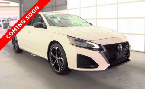 Another view of 2024 Nissan Altima 2.5 SR for sale in Columbus, OH at Auto Boutique Ohio