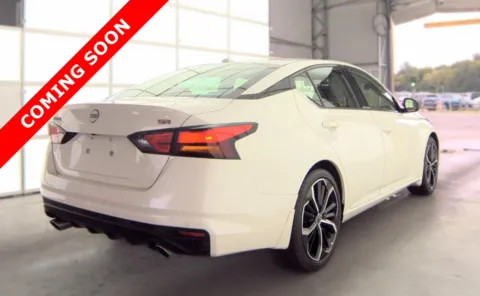 More photos of 2024 Nissan Altima 2.5 SR at Auto Boutique Ohio, OH