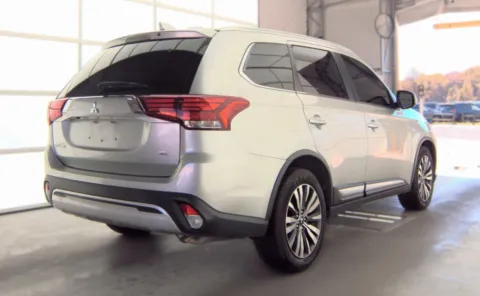 Another view of 2020 Mitsubishi Outlander SEL for sale in Columbus, OH at Auto Boutique Ohio