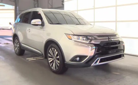 Photos of 2020 Mitsubishi Outlander SEL for sale in Columbus, OH at Auto Boutique Ohio
