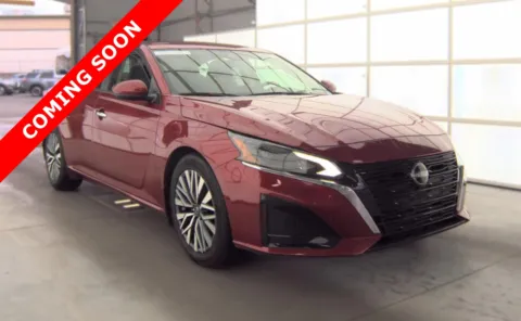 Another view of 2023 Nissan Altima 2.5 SV for sale in Columbus, OH at Auto Boutique Ohio