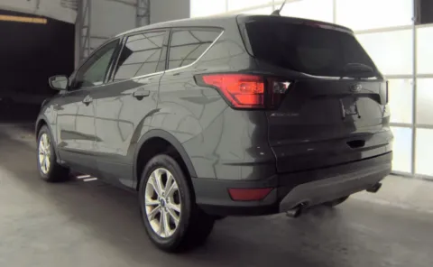 More photos of 2019 Ford Escape SE at Auto Boutique Ohio, OH