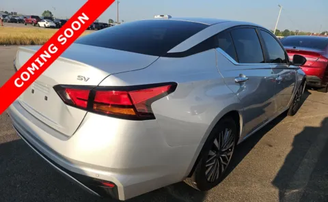 More photos of 2024 Nissan Altima 2.5 SV at Auto Boutique Ohio, OH