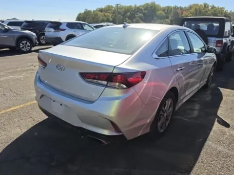 More photos of 2019 Hyundai Sonata SEL at Auto Boutique Ohio, OH