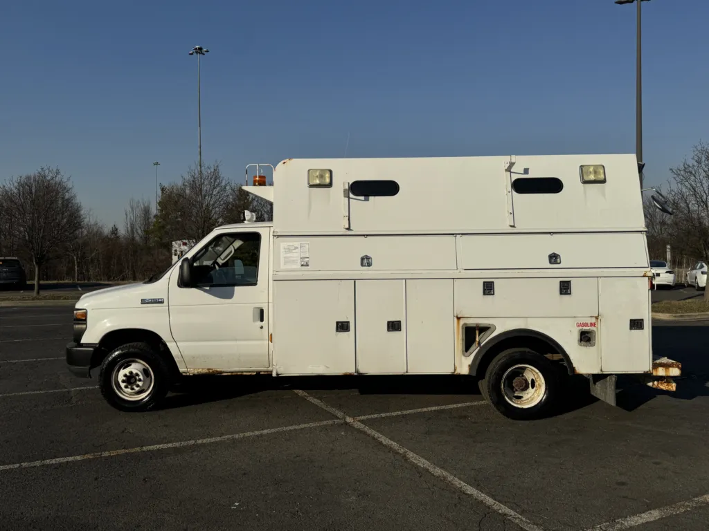 2010 Ford Econoline - Photo 8