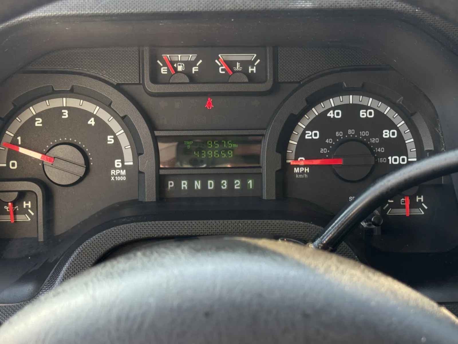 2010 Ford Econoline - Photo 20