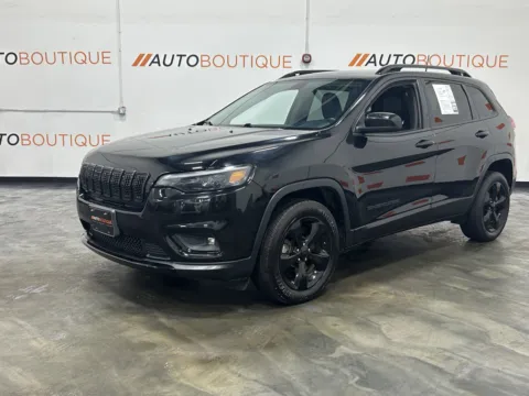 More photos of 2019 Jeep Cherokee Altitude at Auto Boutique Ohio, OH