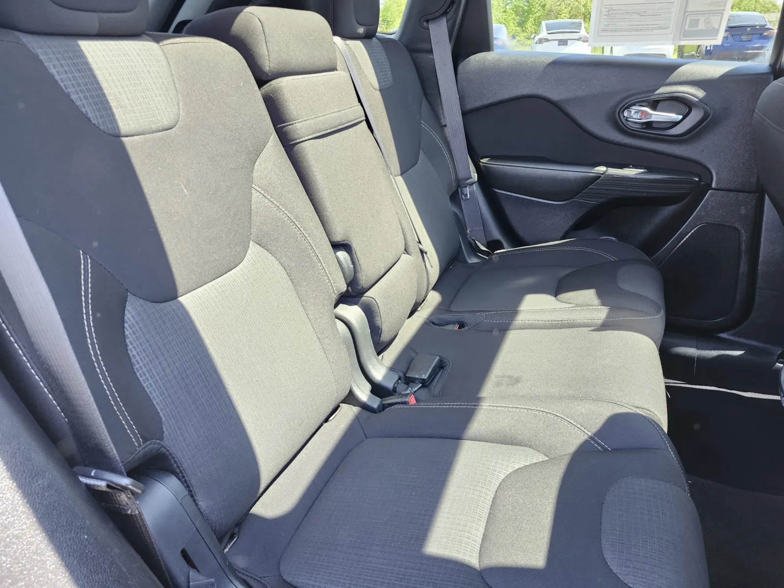 2016 Jeep Cherokee Latitude - Photo 20