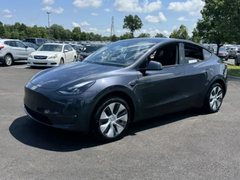 More photos of 2024 Tesla Model Y Long Range at Auto Boutique Ohio, OH