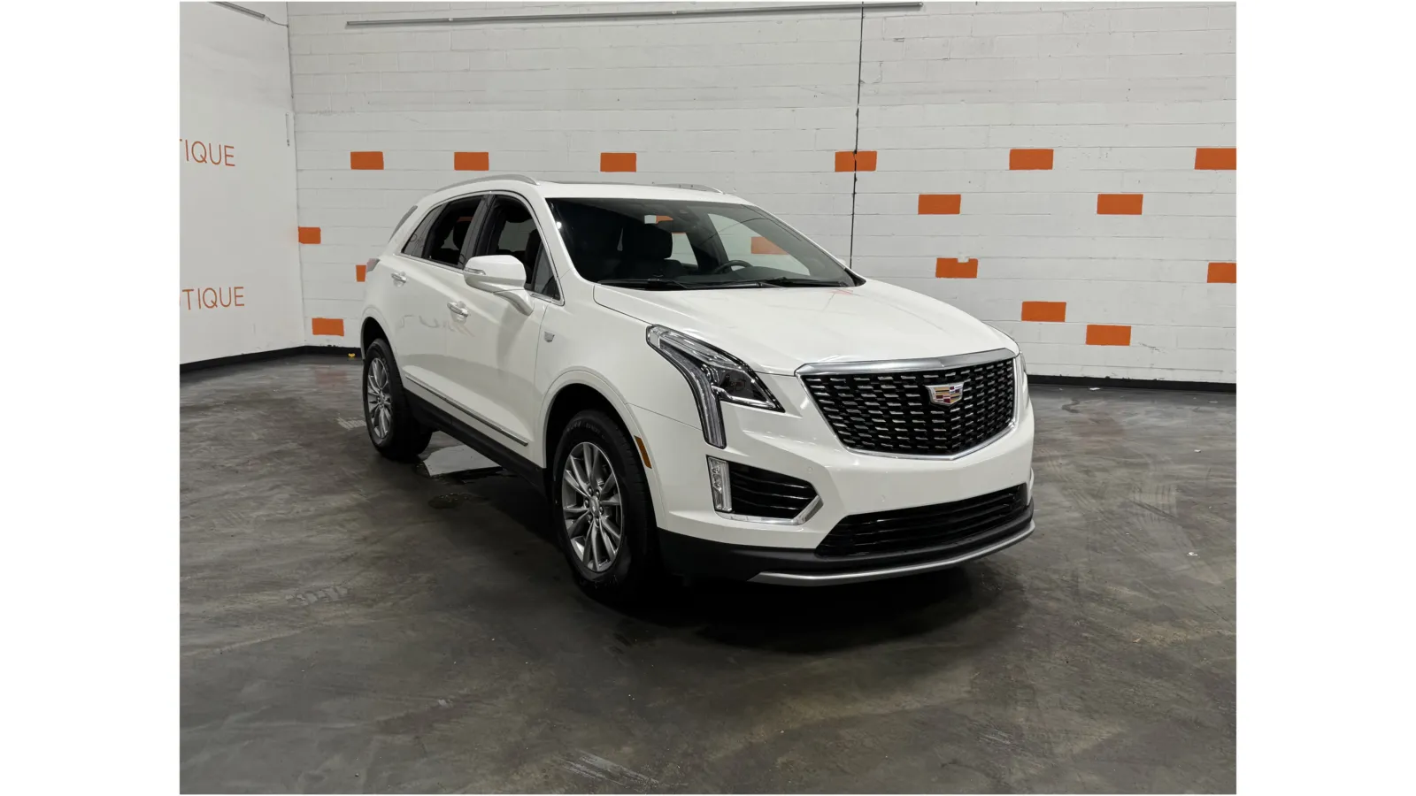 2023 Cadillac XT5 FWD Premium Luxury for sale in Columbus, OH
