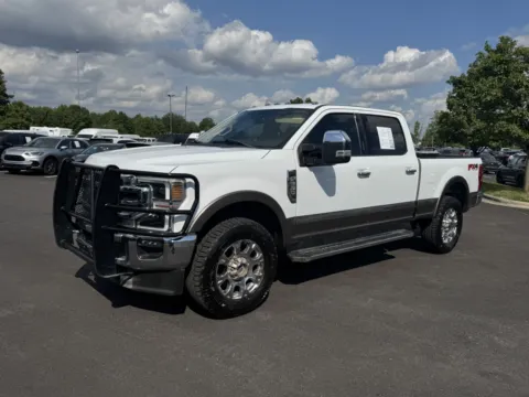 More photos of 2022 Ford Super Duty F-250 SRW LARIAT at Auto Boutique Ohio, OH