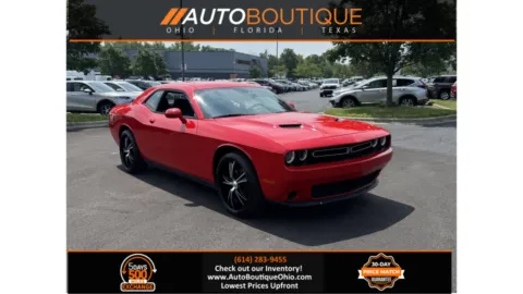Red 2015 Dodge Challenger SXT for sale in Columbus, OH