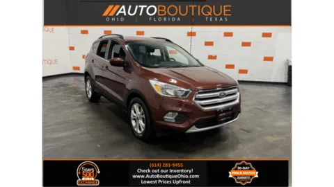 Red 2018 Ford Escape SE for sale in Columbus, OH