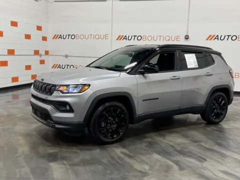 More photos of 2022 Jeep Compass Altitude at Auto Boutique Ohio, OH