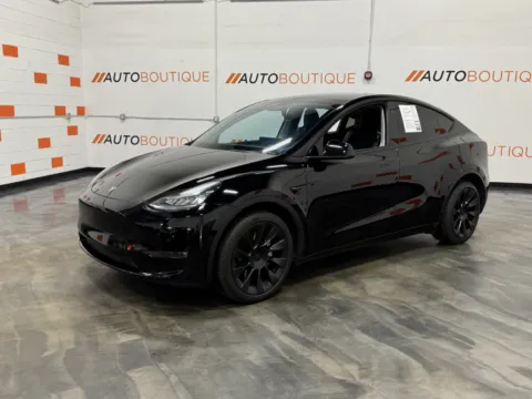More photos of 2021 Tesla Model Y Standard Range at Auto Boutique Ohio, OH