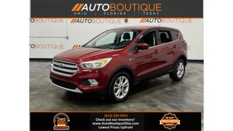 Red 2017 Ford Escape SE for sale in Columbus, OH