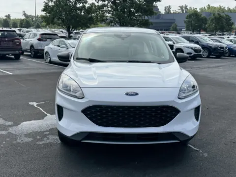 Another view of 2022 Ford Escape SE Hybrid for sale in Columbus, OH at Auto Boutique Ohio