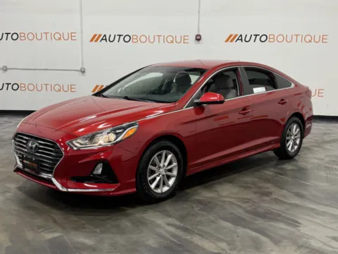 More photos of 2019 Hyundai Sonata SE at Auto Boutique Ohio, OH