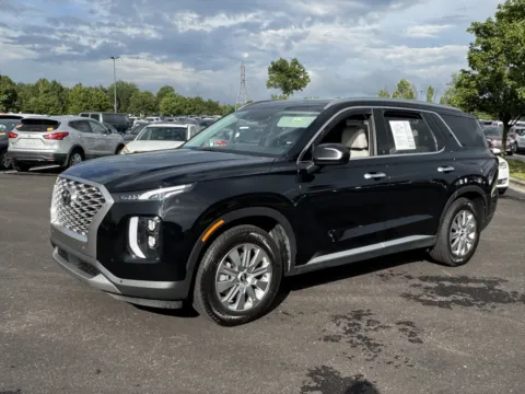 More photos of 2022 Hyundai Palisade SEL at Auto Boutique Ohio, OH