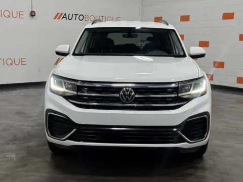 Another view of 2021 Volkswagen Atlas 3.6L V6 SE w/Technology R-Line for sale in Columbus, OH at Auto Boutique Ohio