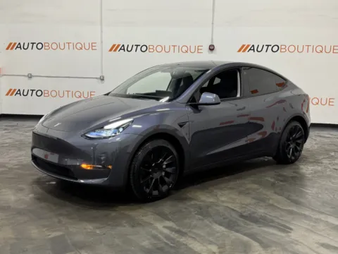 More photos of 2023 Tesla Model Y Long Range at Auto Boutique Ohio, OH