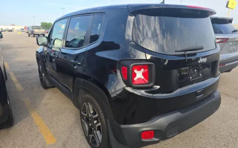 More photos of 2020 Jeep Renegade Jeepster at Auto Boutique Ohio, OH