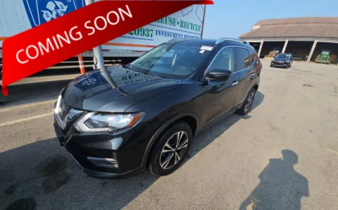 Black 2020 Nissan Rogue SV for sale in Columbus, OH