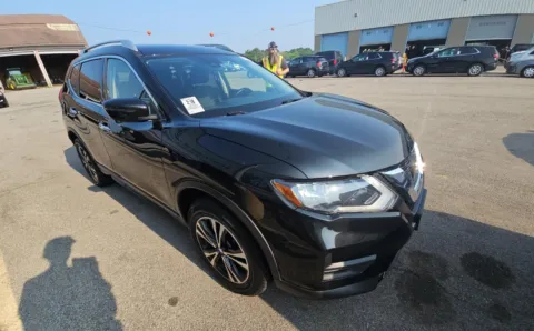 Another view of 2020 Nissan Rogue SV for sale in Columbus, OH at Auto Boutique Ohio