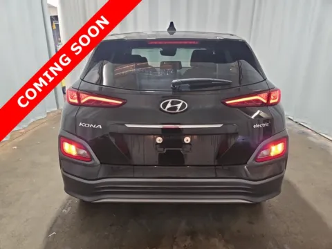 More photos of 2021 Hyundai Kona Electric Limited at Auto Boutique Ohio, OH