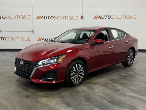 More photos of 2024 Nissan Altima 2.5 SV at Auto Boutique Ohio, OH