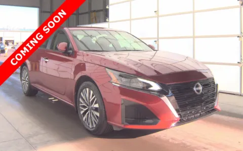Another view of 2024 Nissan Altima 2.5 SV for sale in Columbus, OH at Auto Boutique Ohio