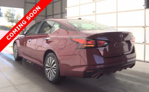 More photos of 2024 Nissan Altima 2.5 SV at Auto Boutique Ohio, OH