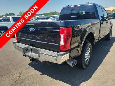 More photos of 2022 Ford Super Duty F-250 SRW LARIAT at Auto Boutique Ohio, OH