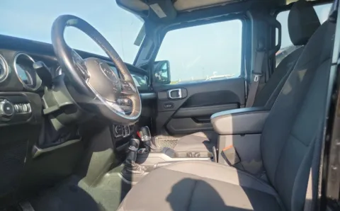 More photos of 2019 Jeep Wrangler Unlimited Sahara at Auto Boutique Ohio, OH