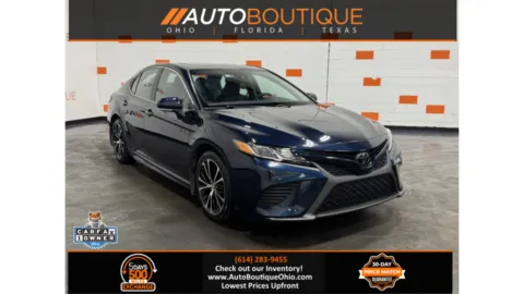 Blue 2020 Toyota Camry SE for sale in Columbus, OH