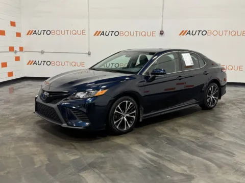 More photos of 2020 Toyota Camry SE at Auto Boutique Ohio, OH