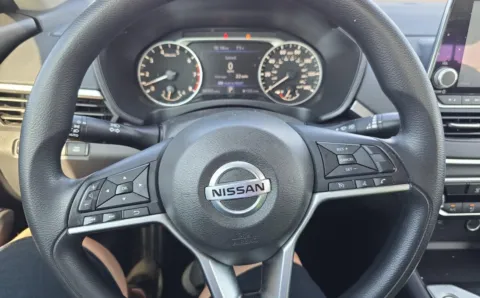 More photos of 2020 Nissan Altima 2.5 S at Auto Boutique Ohio, OH