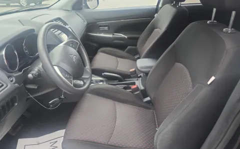 More photos of 2019 Mitsubishi Outlander Sport ES 2.0 at Auto Boutique Ohio, OH