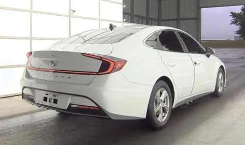 More photos of 2020 Hyundai Sonata SE at Auto Boutique Ohio, OH