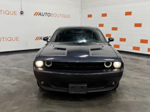 More photos of 2018 Dodge Challenger SXT at Auto Boutique Ohio, OH