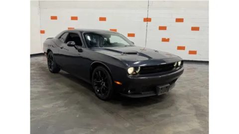 More photos of 2018 Dodge Challenger SXT at Auto Boutique Ohio, OH