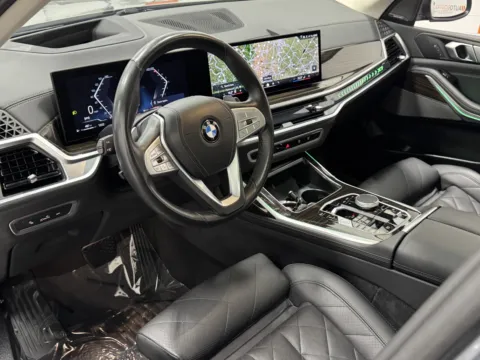 More photos of 2025 BMW X7 xDrive40i at Auto Boutique Ohio, OH