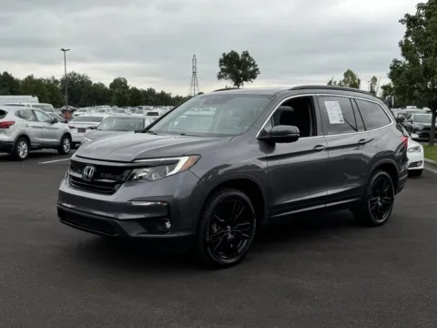 More photos of 2022 Honda Pilot Special Edition at Auto Boutique Ohio, OH