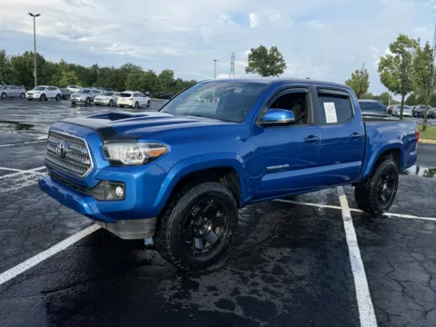 More photos of 2016 Toyota Tacoma TRD Off Road at Auto Boutique Ohio, OH