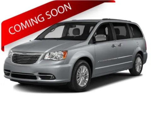 White 2015 Chrysler Town & Country Touring-L for sale in Columbus, OH