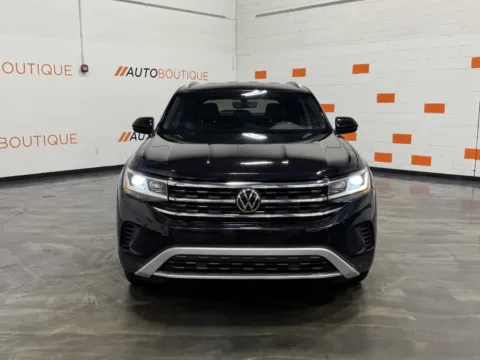 Another view of 2022 Volkswagen Atlas Cross Sport 3.6L V6 SE w/Technology for sale in Columbus, OH at Auto Boutique Ohio