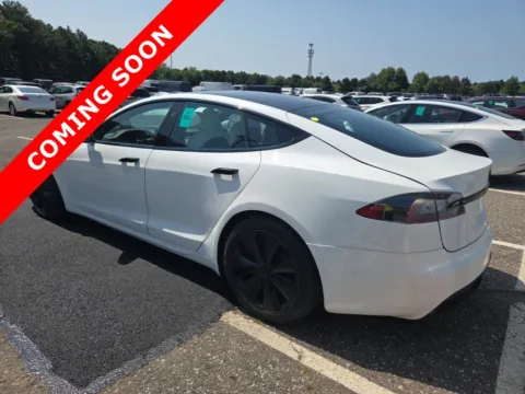 More photos of 2022 Tesla Model S at Auto Boutique Ohio, OH