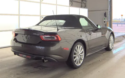 More photos of 2017 FIAT 124 Spider Lusso at Auto Boutique Ohio, OH