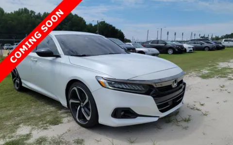 More photos of 2022 Honda Accord Sedan Sport at Auto Boutique Ohio, OH